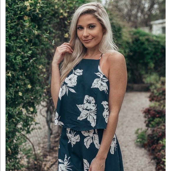 Floral Print X Back Crop Top - Picture 4 of 7